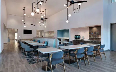 Photo 3 - Homewood Suites by Hilton Santa Clarita