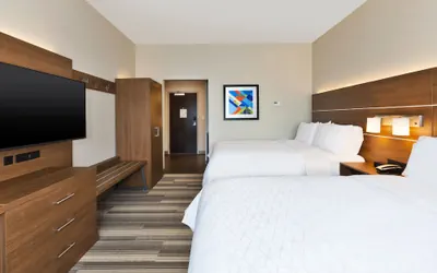 Photo 4 - Holiday Inn Express & Suites Milan – Sandusky Area by IHG