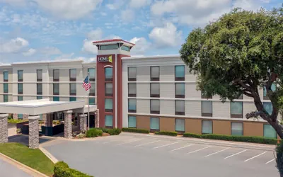 Photo 2 - Home2 Suites by Hilton Gulf Breeze Pensacola Area
