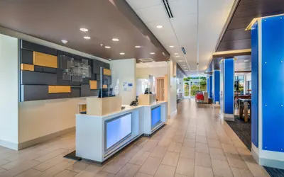 Photo 4 - Holiday Inn Express and Suites Asheboro by IHG