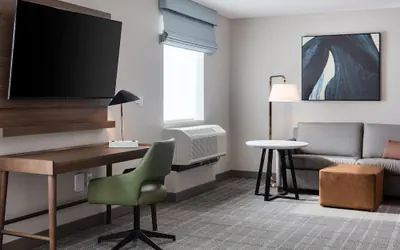 Photo 5 - Staybridge Suites Iowa City Coralville by IHG