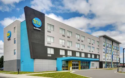 Photo 2 - Tru By Hilton Gaylord, MI