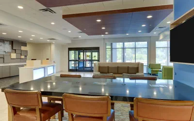 Photo 5 - Holiday Inn Express & Suites Winston Salem Sw Clemmons by IHG