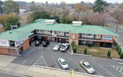 Photo 2 - Stay inn suite
