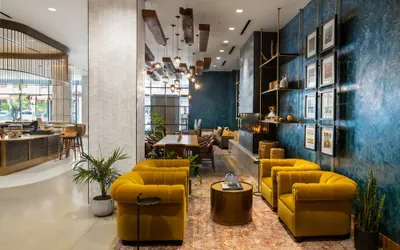 Photo 4 - Jasper Hotel