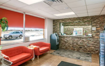 Photo 3 - Suburban Studios Neenah-Appleton