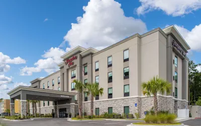 Photo 2 - Hampton Inn Hardeeville