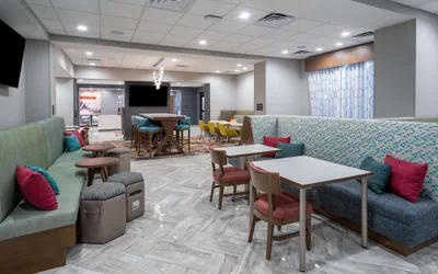 Photo 3 - Hampton Inn Hardeeville