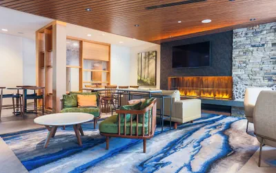 Photo 5 - Fairfield Inn & Suites by Marriott Marquette