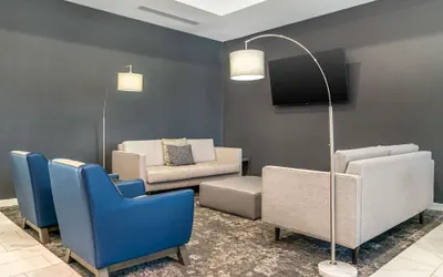 Photo 4 - Comfort Inn & Suites Adrian