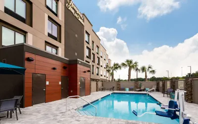 Photo 5 - Hampton Inn & Suites Alachua I-75