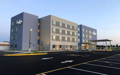 Photo 2 - Microtel Inn & Suites by Wyndham Milford