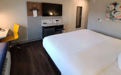 Photo 4 - Microtel Inn & Suites by Wyndham Milford