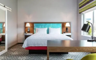 Photo 5 - Hampton Inn & Suites Ruskin I-75