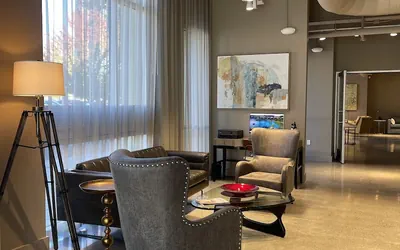Photo 2 - Art House Hotel and Suites
