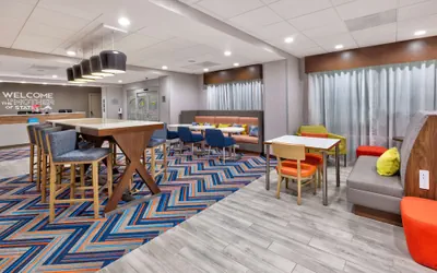 Photo 4 - Hampton Inn Danville, VA