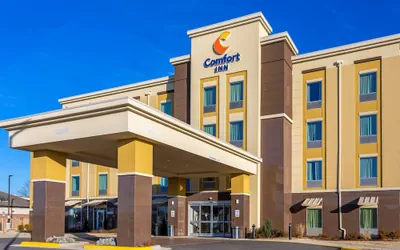Photo 2 - Comfort Inn Jonesboro Central