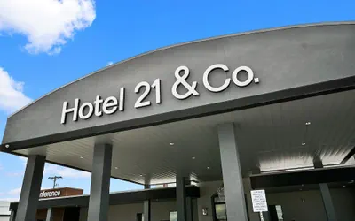 Hotel 21 & Co.