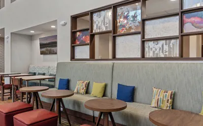 Photo 4 - Hampton Inn Redmond Bend Airport, OR