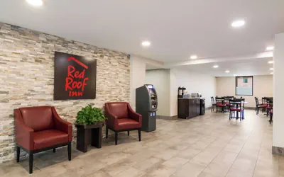 Photo 3 - Red Roof Inn Chester