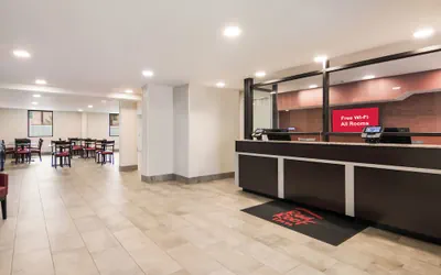 Photo 4 - Red Roof Inn Chester