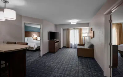 Photo 3 - Staybridge Suites Southgate Detroit Area by IHG