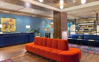 Photo 5 - The Bradley Hotel