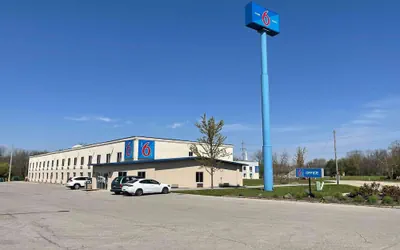 Studio 6 Peoria, IL
