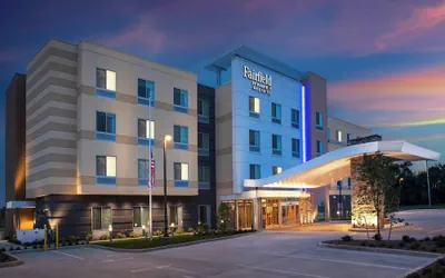 Photo 2 - Fairfield Inn & Suites by Marriott Lebanon near Expo Center