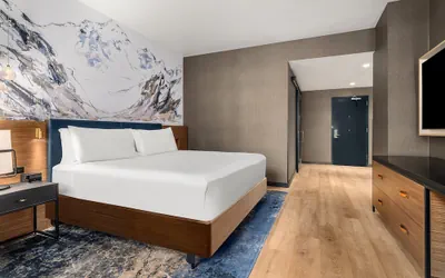 Photo 3 - Hotel Indigo Vancouver Waterfront–Portland by IHG