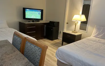 Photo 5 - Searay Motel