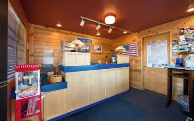 Photo 3 - Willamette Pass Inn Chalets
