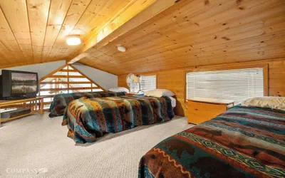 Photo 4 - Willamette Pass Inn Chalets