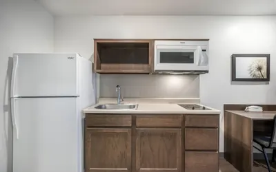 Photo 2 - WoodSpring Suites Gurnee - Chicago