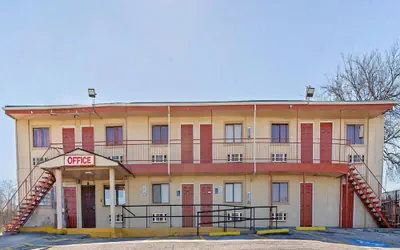 Photo 2 - Relax Motel Grand Prairie Dallas I 30