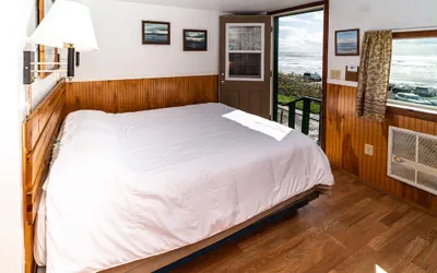 Photo 3 - Oceanside Ocean Front Cabins