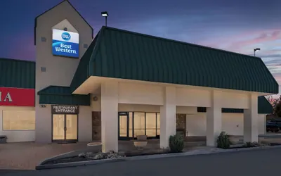 Photo 2 - Best Western Newport Inn