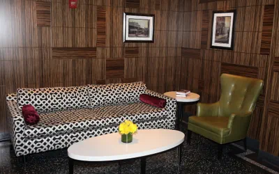Photo 5 - Opera House Hotel