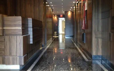 Photo 3 - Opera House Hotel