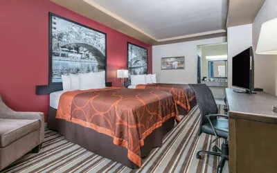 Photo 5 - Super 8 by Wyndham Karnes City