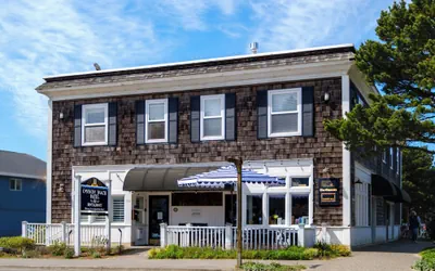 Photo 2 - Cannon Beach Hotel Collection