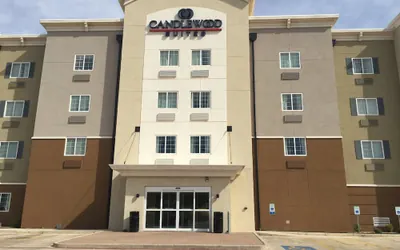 Photo 2 - Candlewood Suites Woodward by IHG