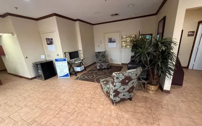 Photo 3 - Days Inn by Wyndham Navasota
