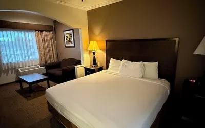 Photo 4 - Days Inn by Wyndham Navasota