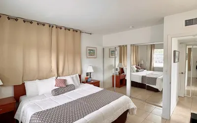 Photo 4 - Coral Key Inn