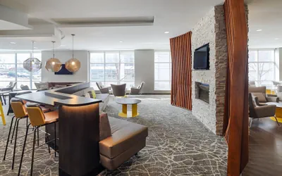 Photo 2 - SpringHill Suites by Marriott Bloomington