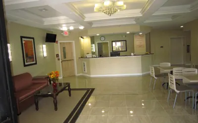 Photo 4 - Red Carpet Inn And Suites Monmouth Jtc