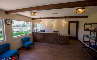 Photo 5 - Carlton Oaks Lodge, an Ascend Collection Hotel