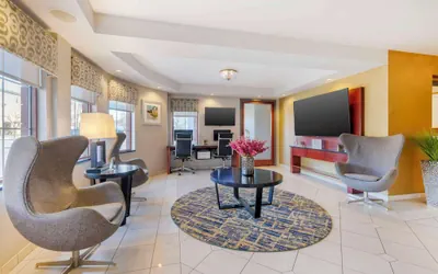 Photo 3 - Best Western on the Avenue