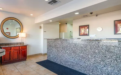 Photo 3 - Rodeway Inn Phoenix North I-17